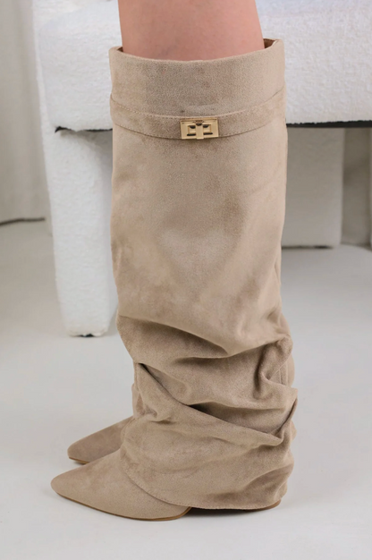 Vera Shark Boots