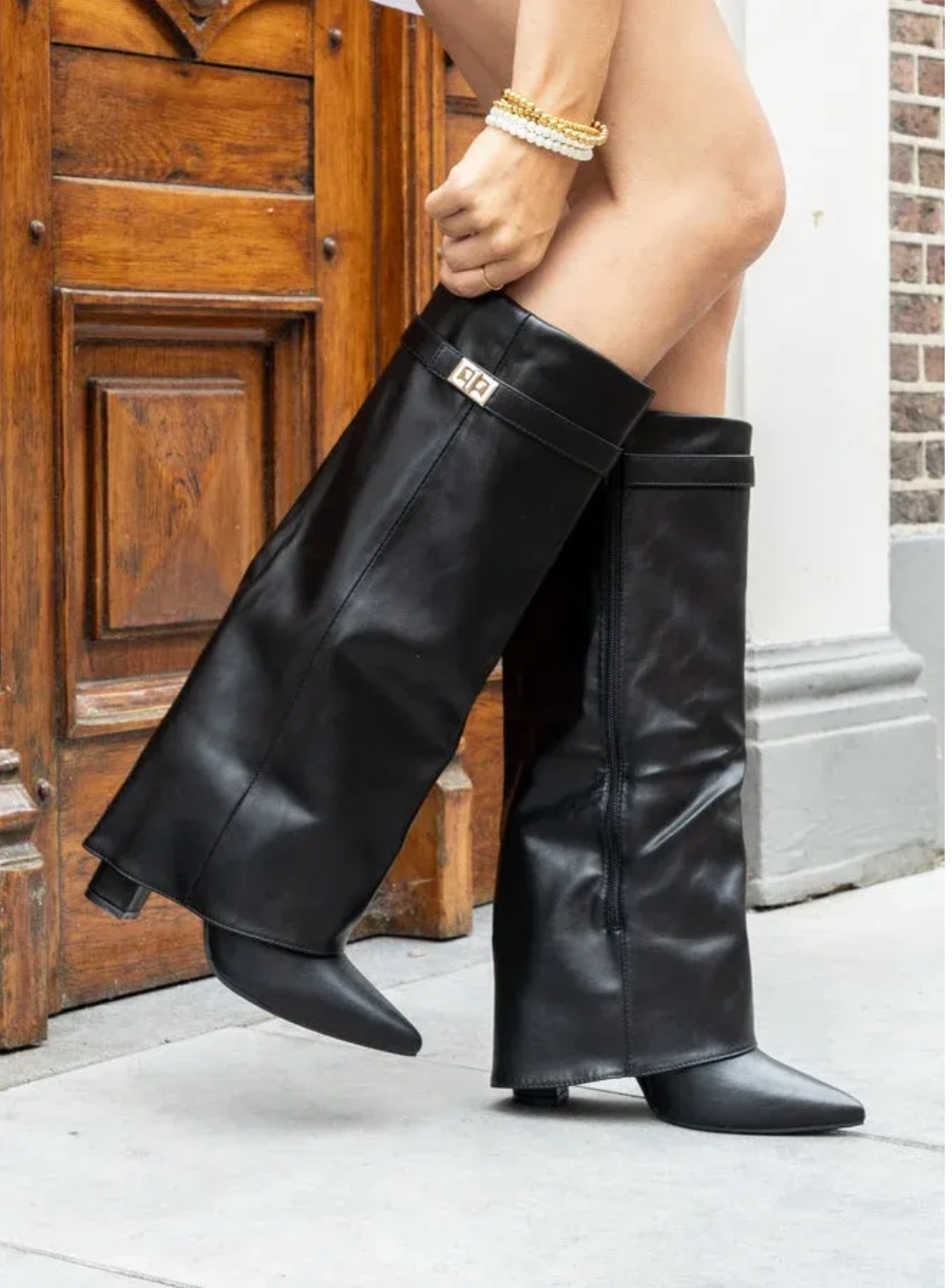 Vera Shark Boots